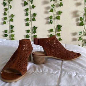 Brown healed boots